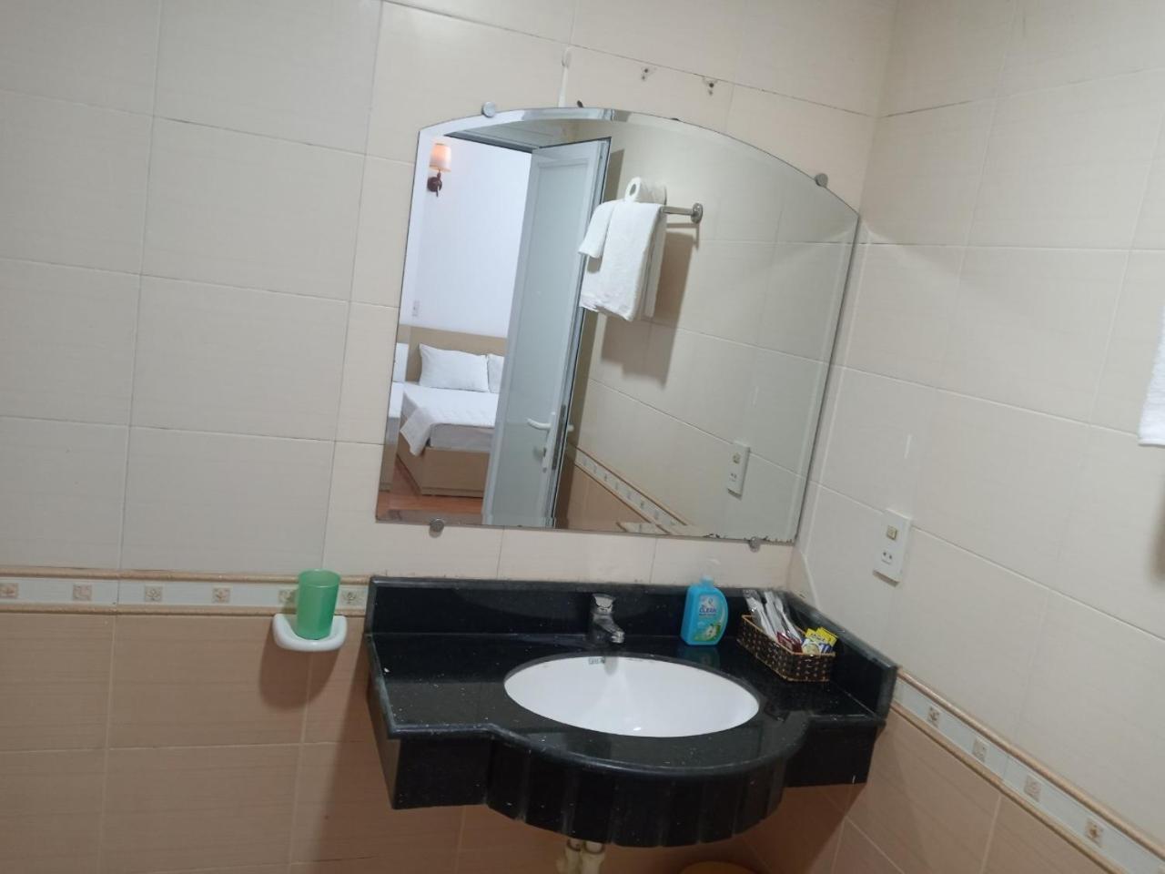 Dong Duong Hotel Hai Phong Exterior foto